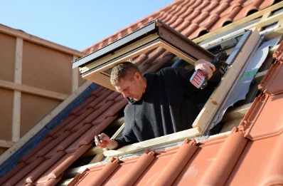 Pose de fenêtres de toit Velux à Troyon